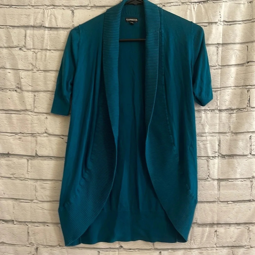 Women’s Express open front short sleeve cardigan XS